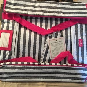 Pack A Party Thermal by Thirty One NIB Grey Wave